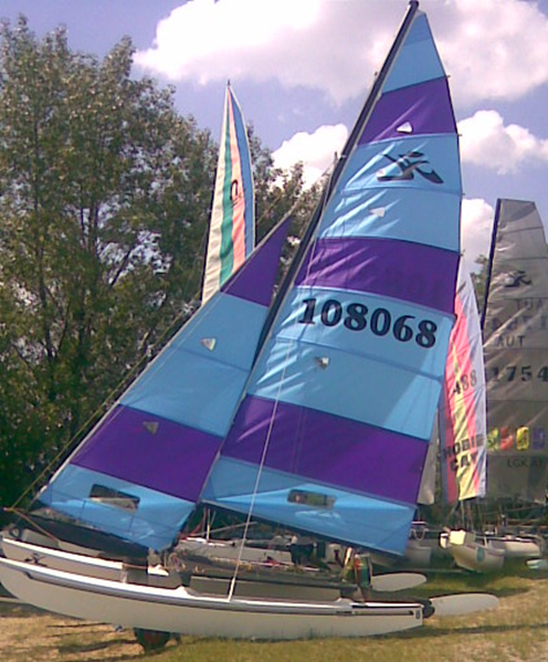 Catamaran Hobie Hobie 16 LE Race Picture 2 